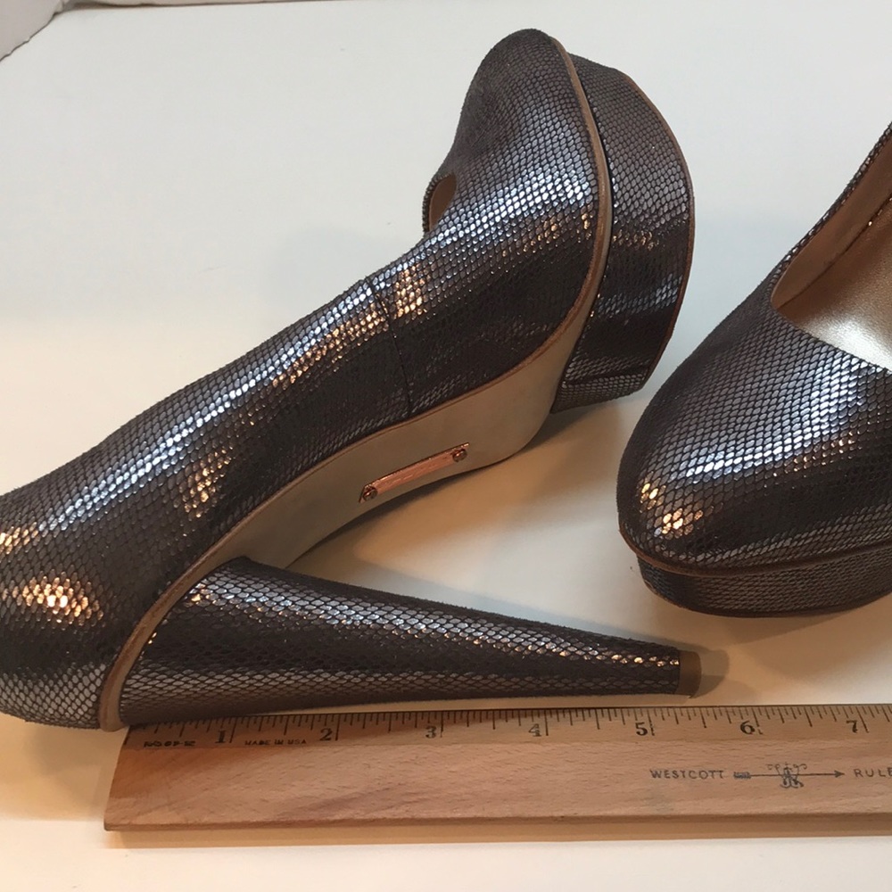 Steve Madden Metallic Gray Platform Heels Size 9.5 - Picture 5 of 8